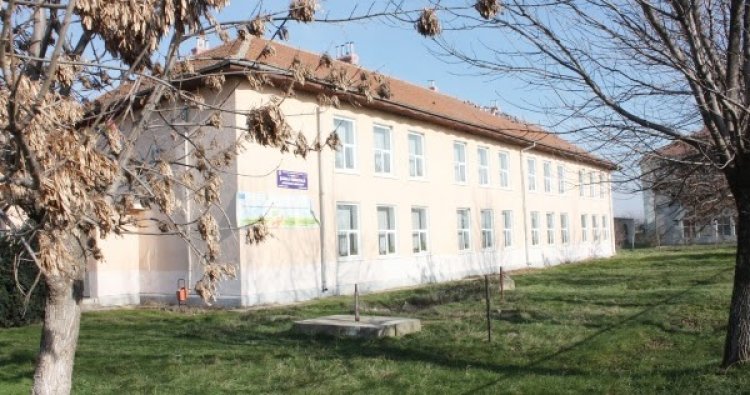 Scandal cu iz penal la Rast pentru ocuparea unui post de invatatoare