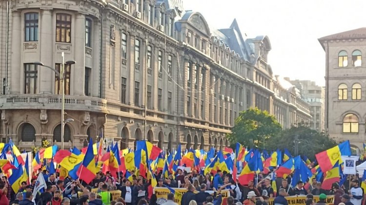 A explodat mamaliga! Proteste de amploare in toata tara impotriva restrictiilor, cresterii preturilor si a facturilor!