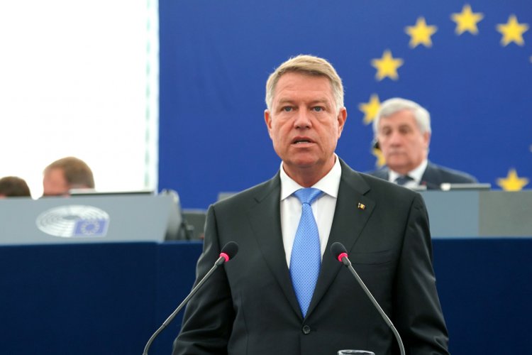 Dupa  vacantele recente, Iohannis nu se grabeste sa rezolve criza politica ce dureaza de doua luni