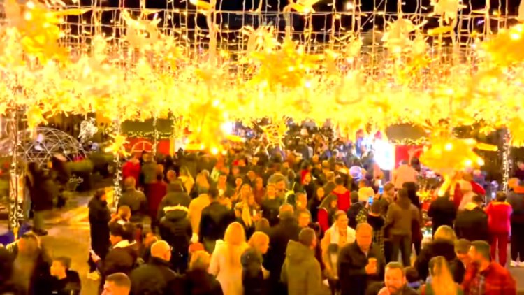 Britanicii spun că în România e cel mai frumos târg de Crăciun din Europa: "E într-un oraș de care n-ai auzit niciodată"