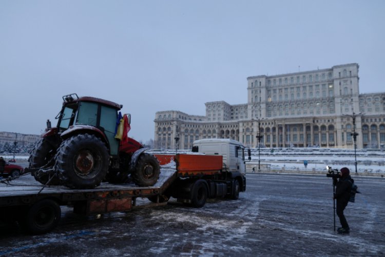 Marele protest autorizat pentru fermieri! Piața este goală! FOTO